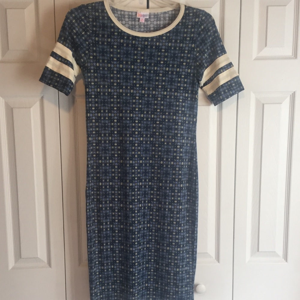 LulaRoe Julia Sz Sm NWOT